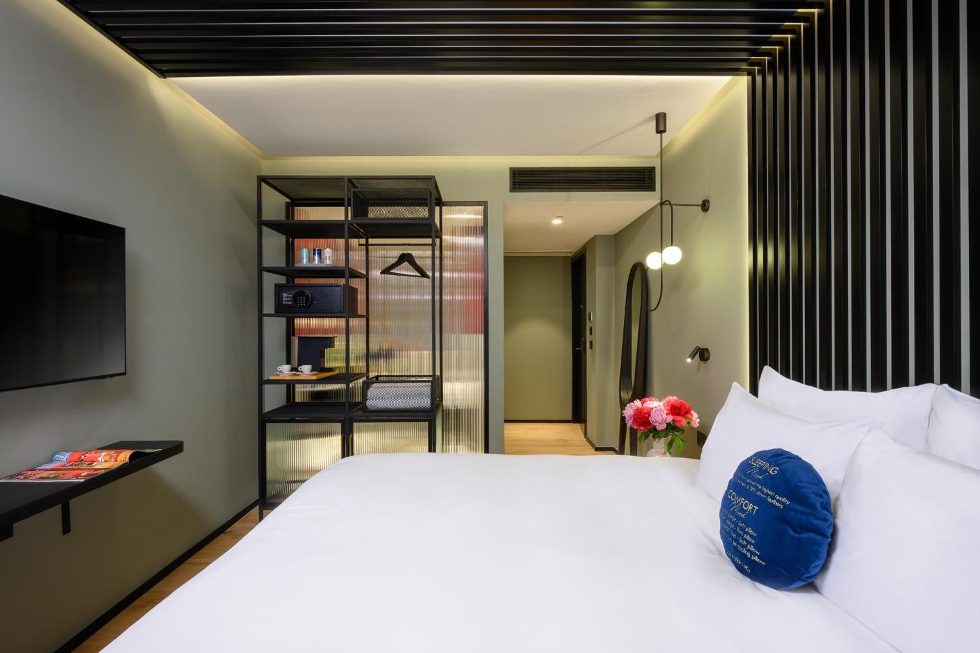 Poli Urban By Afi Khách sạn 3*